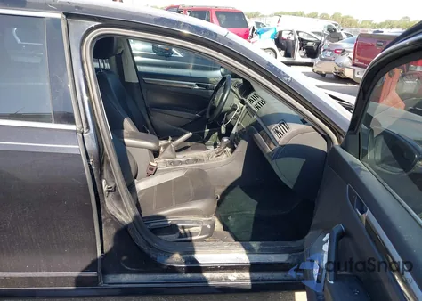 2017 Volkswagen Passat 1.8T Se z USA, uszkodzony, nr VIN 1VWGT7A34HC076304